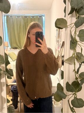 Brandy Melville sweater